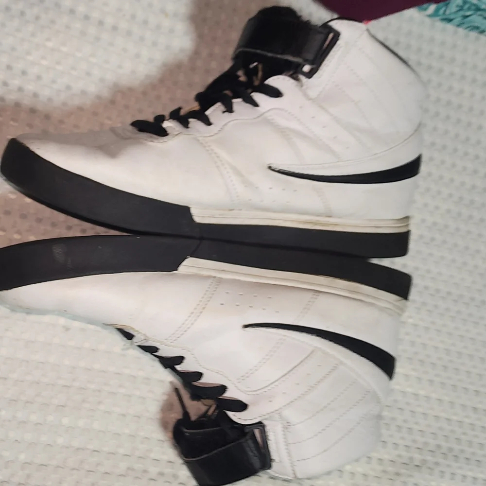 FILA GUC MENS SIZE 10 VULC 14 LEATHER SNEAKERS SHOES